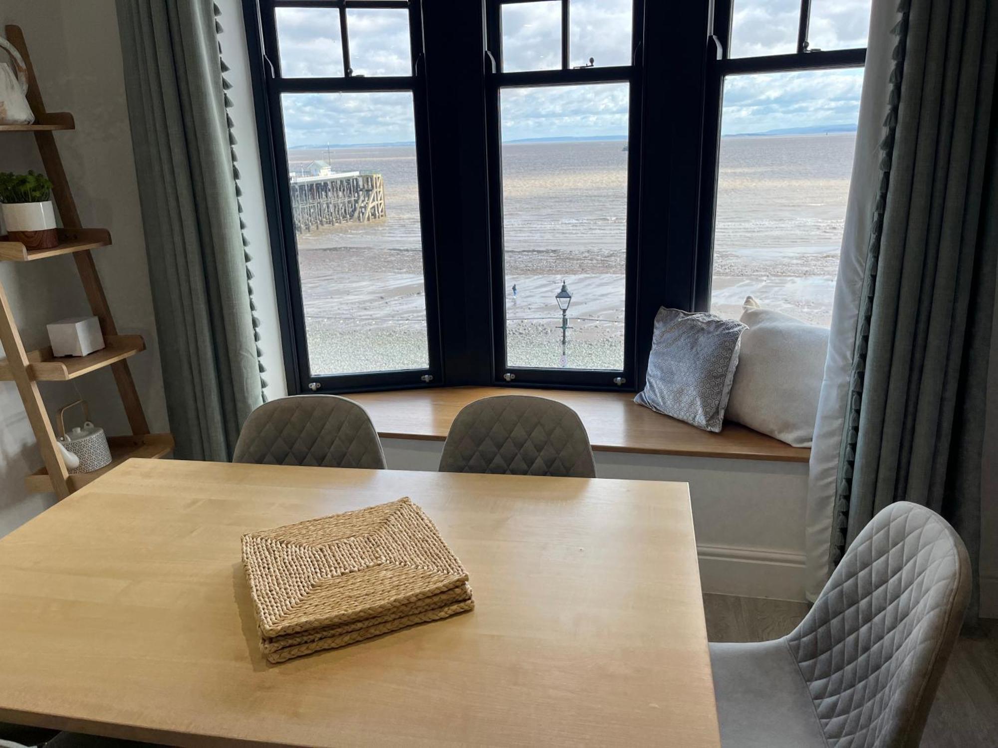 Beachcliff Rooms & Apartments Cardiff Bagian luar foto