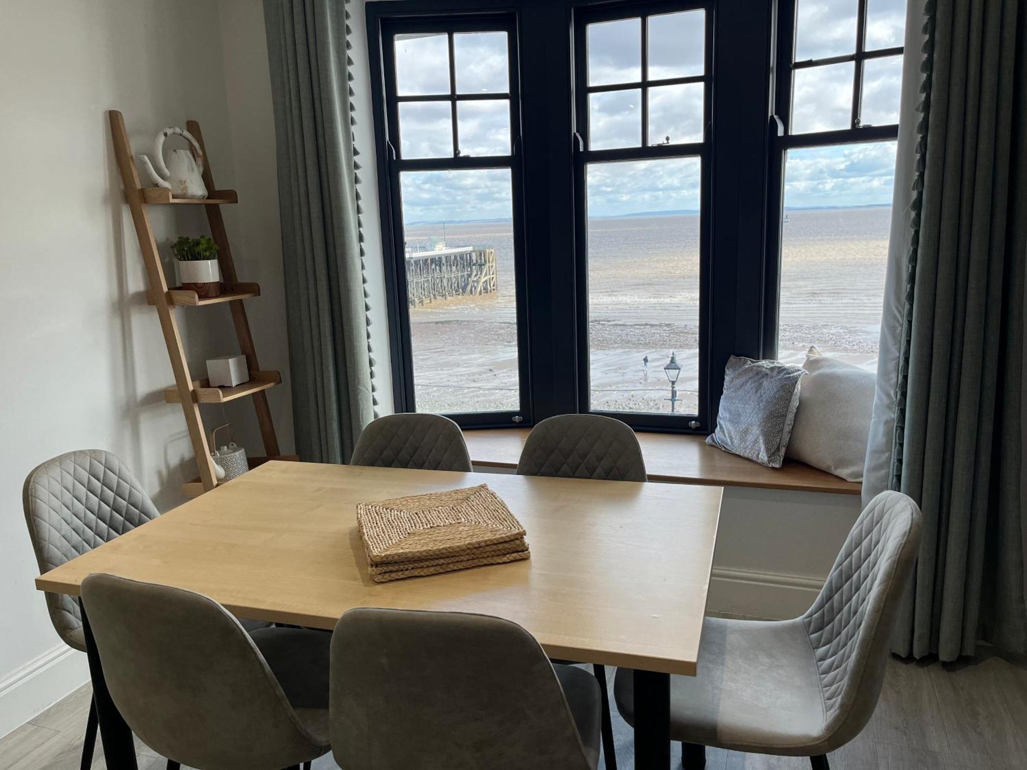 Beachcliff Rooms & Apartments Cardiff Bagian luar foto