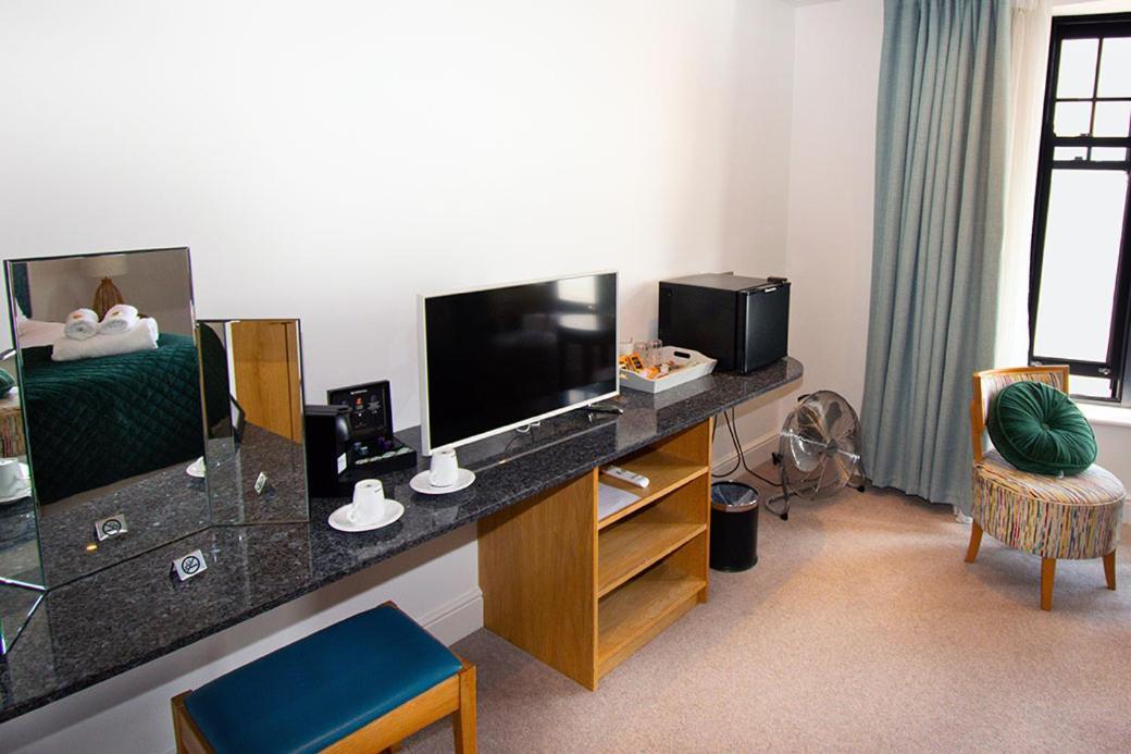 Beachcliff Rooms & Apartments Cardiff Bagian luar foto